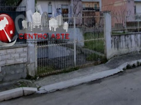 Bitonto,  IT