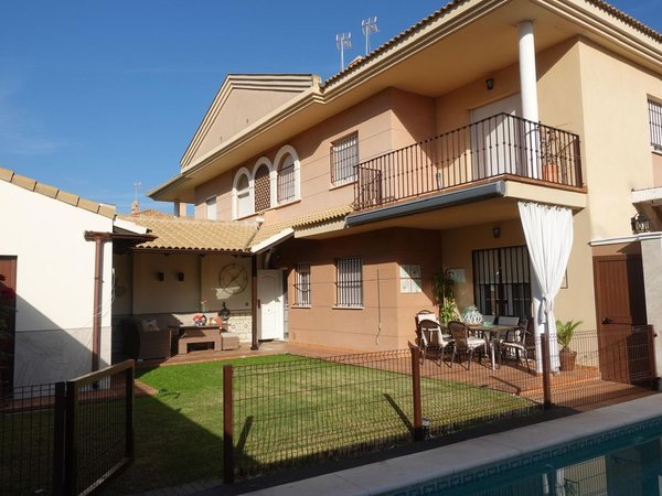 Utrera,  ES