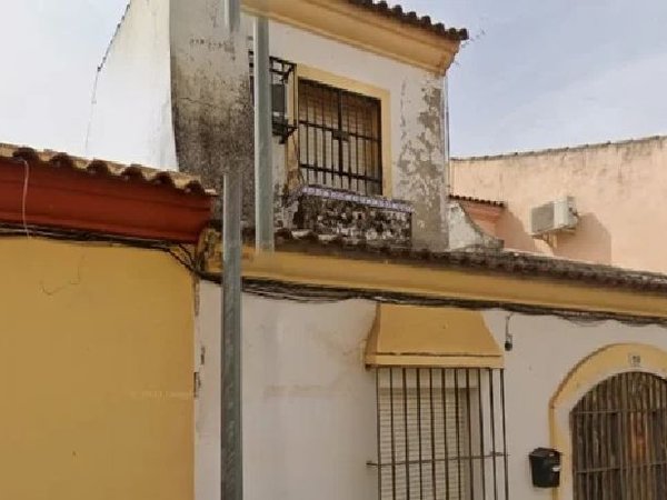 Dos Hermanas,  ES