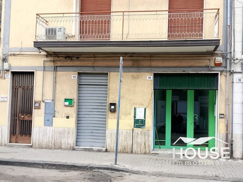 Paternò,  IT