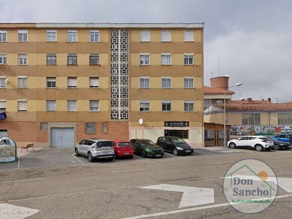 Cistérniga,  ES
