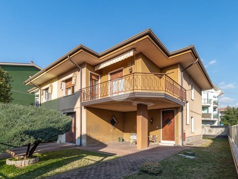 Bussolengo,  IT