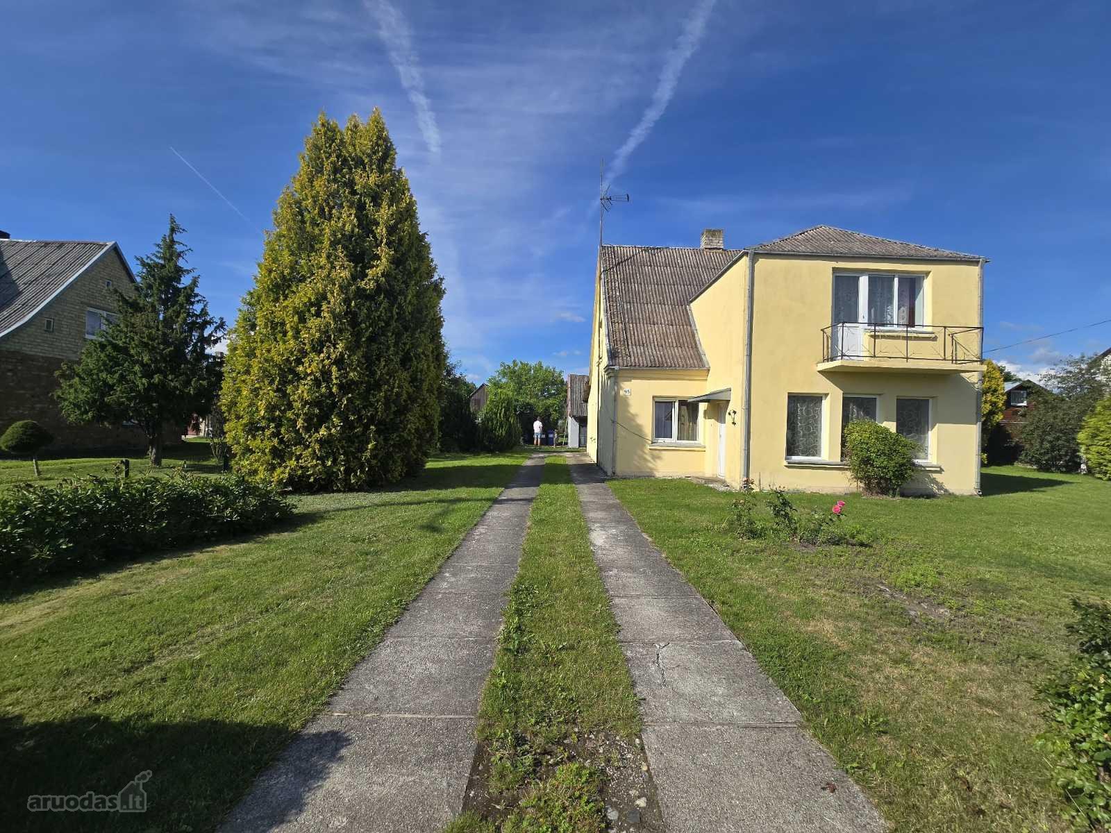 Vilkaviškio r. sav., Pilviškių mstl. Vasario 16-osios g.