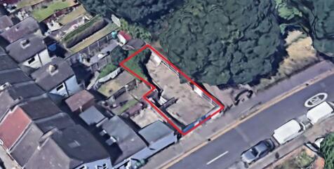 Land to the Rear of 235 North Street, Luton, Bedfordshire, LU2 7QH