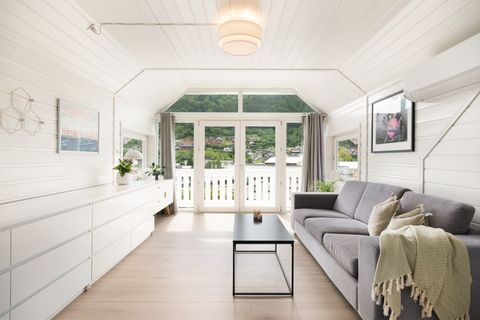 Plassen 17, Sogndal