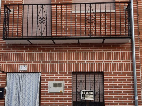 Nava del Rey,  ES