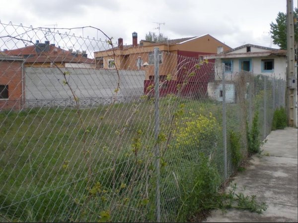 Fuensaldaña,  ES