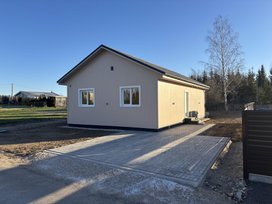 Vilniaus r. sav., Brinkiškių k., Žalumos 26-oji g., karkasinis sodo namas