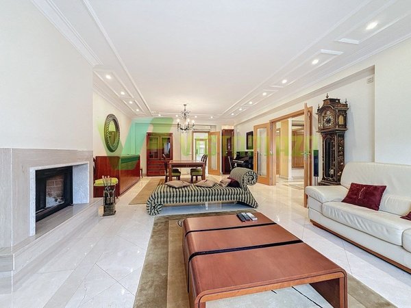 Detached house in Cidade de Lagoa, Lagoa e Carvoeiro