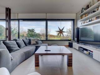 Single family villa 7 rooms, good condition, Hondarribia
