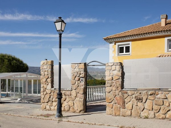 Detached house in calle Puerto de Canencia, Puerto de Galapagar-Las Cuestas, Galapagar