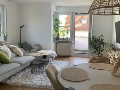 NEUSehr gut geschnittene 2-Zimmer-Wohnung, gehobene Innenausstattung, nahe Felder, Stutttgar-Riedenberg