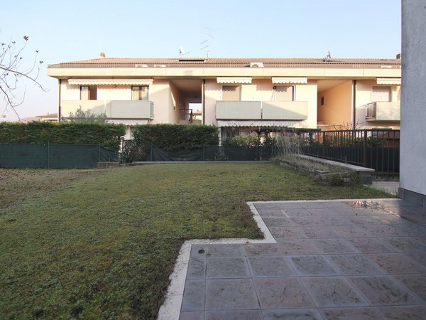 Semi-detached house in viale Verona, Nn, Pescantina