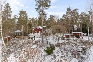 Omakotitalo | 5-6 h, k, khh, kph, s, 2 x erill.wc + pihasauna