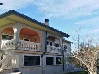 Chalet Calle Pi Roig, Montserrat