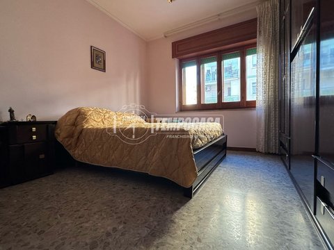 4 room flat in 1ª Traversa Divisione Siena, Fuorigrotta, Napoli