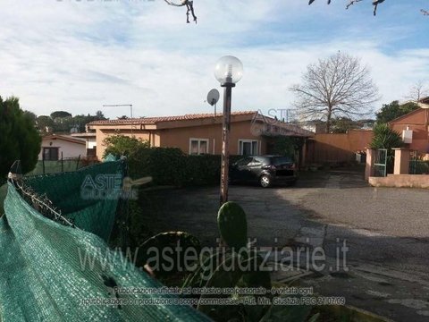 Villa in via Mario Apollonio, 85, La Storta - Isola Farnese, Roma