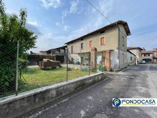 Country house via villa di sotto, Bornato, Cazzago San Martino