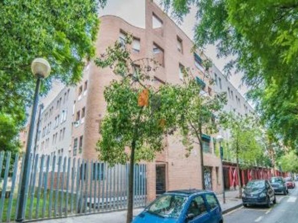 Commercial premises in calle de Cermeño, La Barceloneta, Barcelona
