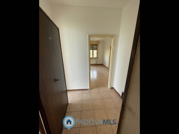 4 room flat in Sacra Famiglia, Padova